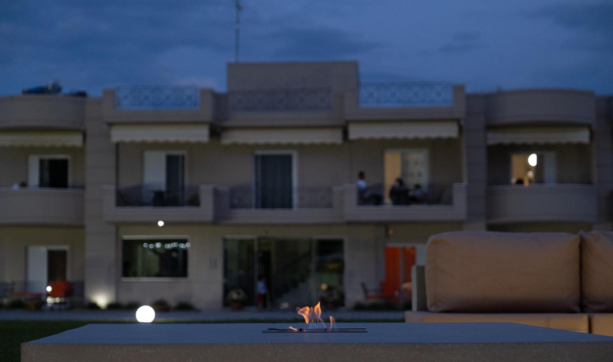 Apolonio Pefki Evia Aparthotel ภายนอก รูปภาพ