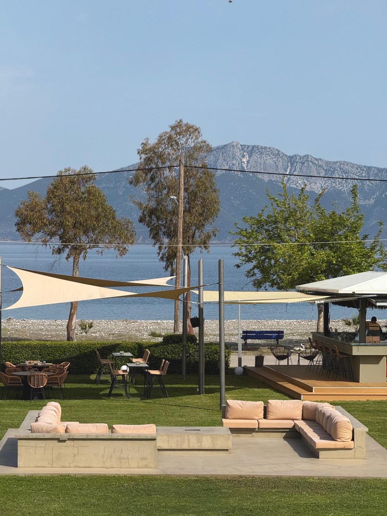 Apolonio Pefki Evia Aparthotel ภายนอก รูปภาพ